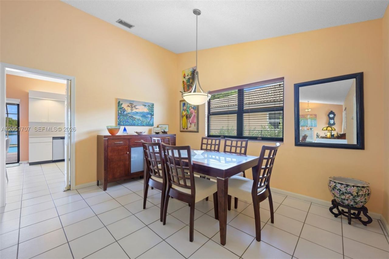 5521 Hawkes Bluff Ave, Davie, FL 33331 Photo