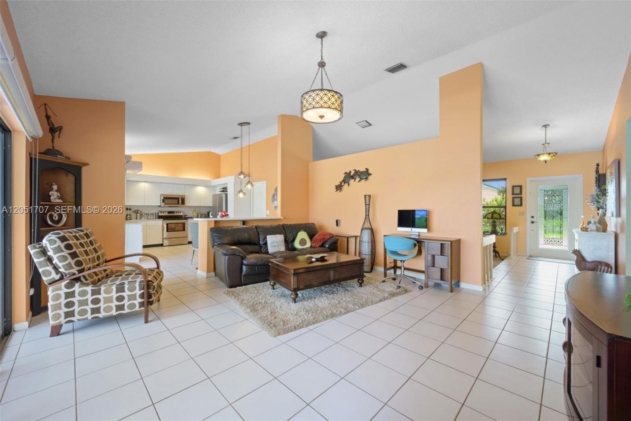 5521 Hawkes Bluff Ave, Davie, FL 33331 Photo