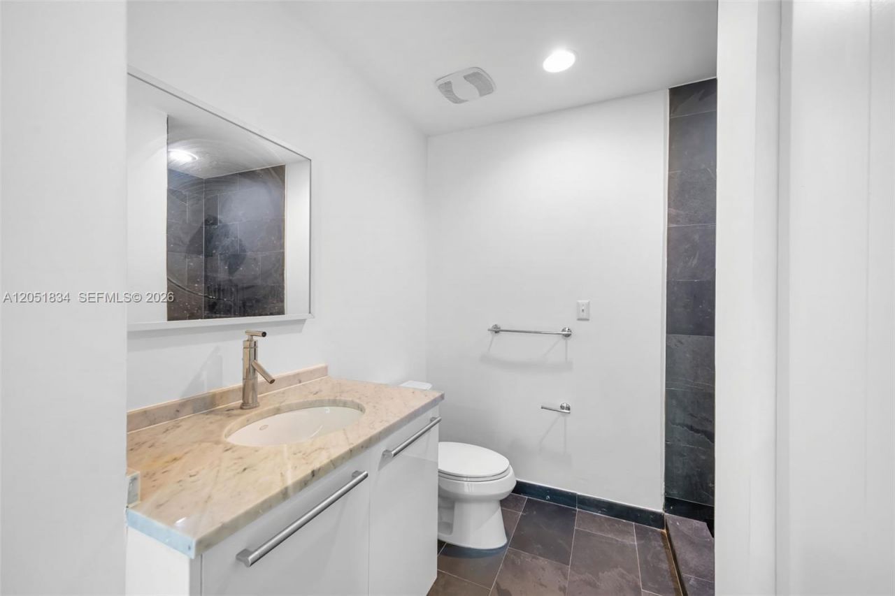 900 Biscayne Blvd, Unit 2404, Miami, FL 33132 Photo