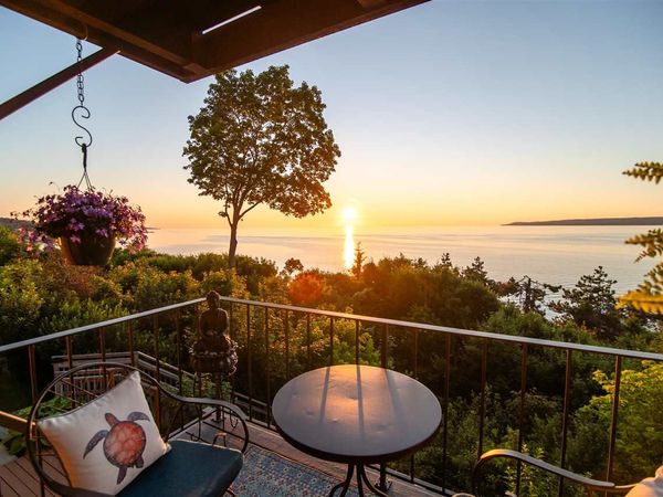 1134 Charlevoix Avenue, Unit 8, Petoskey, MI 49770
