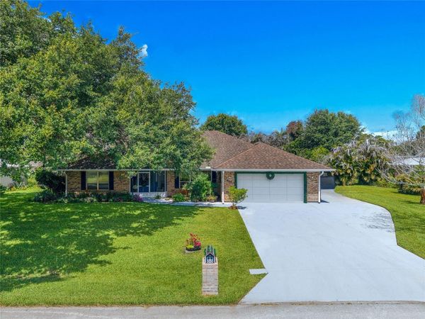 465 11TH AVENUE , VERO BEACH, FL 32962