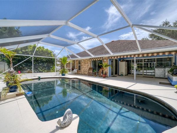 465 11TH AVENUE , VERO BEACH, FL 32962