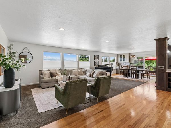 406 S Bitteroot Dr, Boise, ID 83709
