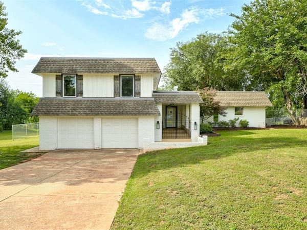 1716 W David Drive, Mustang, OK 73064