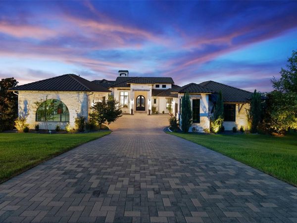 609 Vendemmia BND, Austin, TX 78738