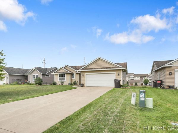 3729 Hickoryrow Court, Holland, MI 49424