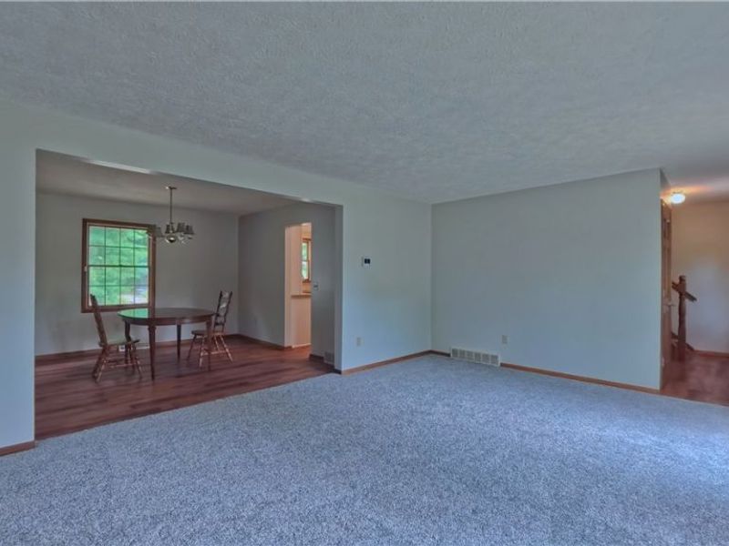 1660 Squaw Creek Drive, Girard, OH 44420 Photo 16