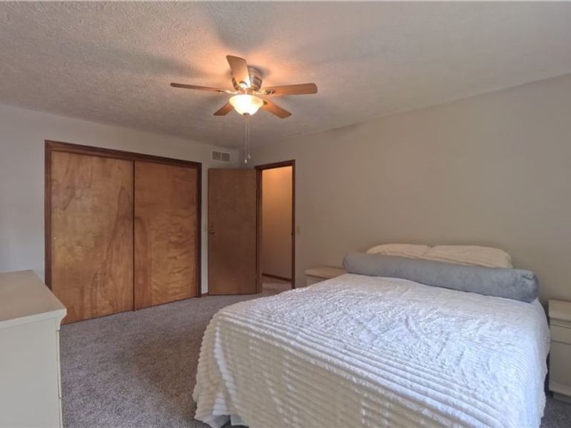 1660 Squaw Creek Drive, Girard, OH 44420 Photo 26
