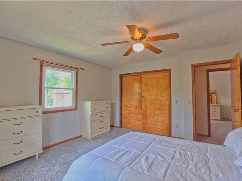 1660 Squaw Creek Drive, Girard, OH 44420 Photo 30