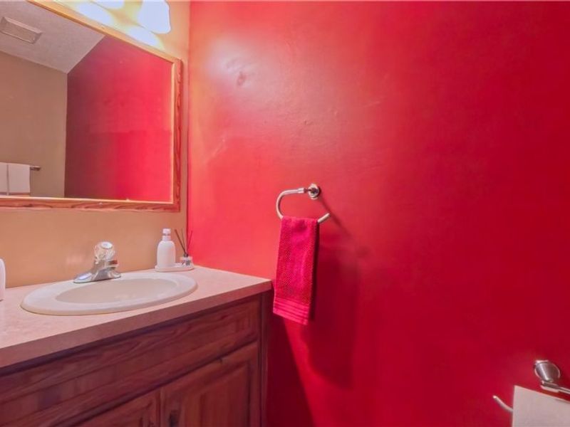 1660 Squaw Creek Drive, Girard, OH 44420 Photo 35