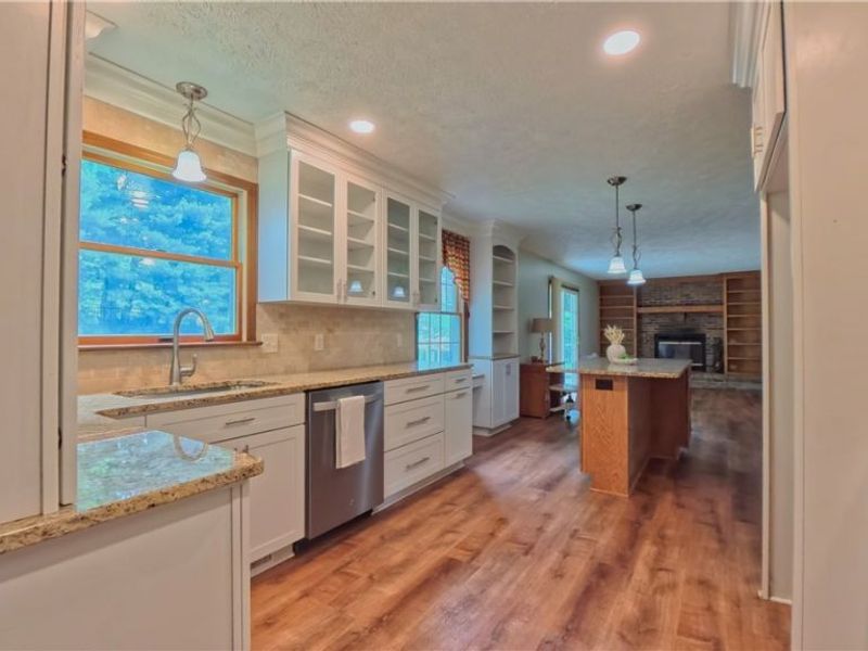 1660 Squaw Creek Drive, Girard, OH 44420 Photo 8