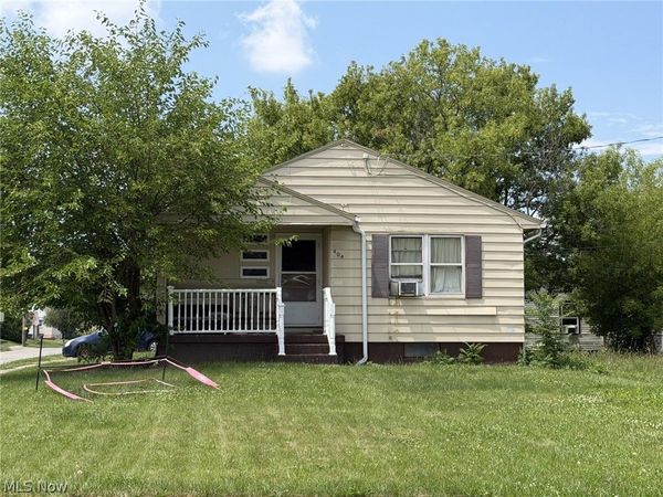 404 N Glenellen Avenue , Youngstown, OH 44509