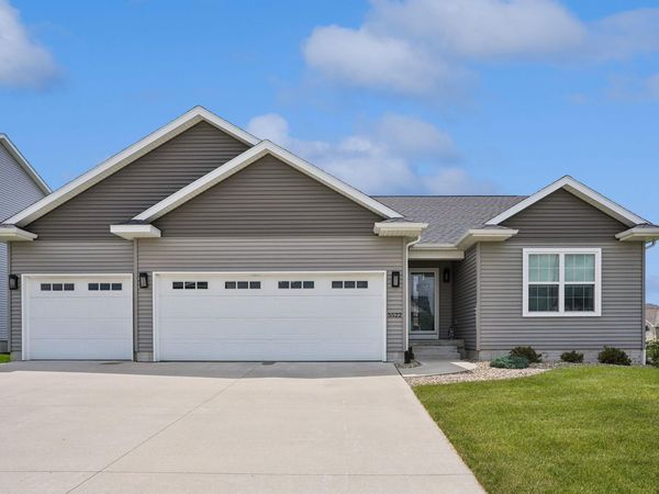 5522 Red Oak Lane, Cedar Falls, IA 50613