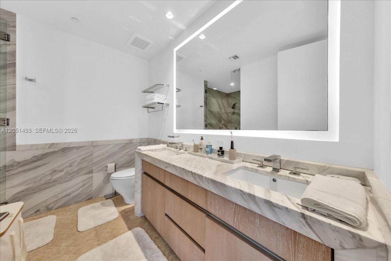 2831 S Bayshore Dr, Unit 501, Miami, FL 33133 Photo