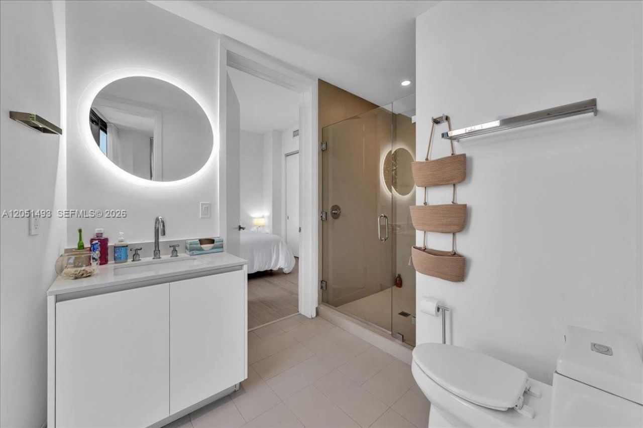 2831 S Bayshore Dr, Unit 501, Miami, FL 33133 Photo