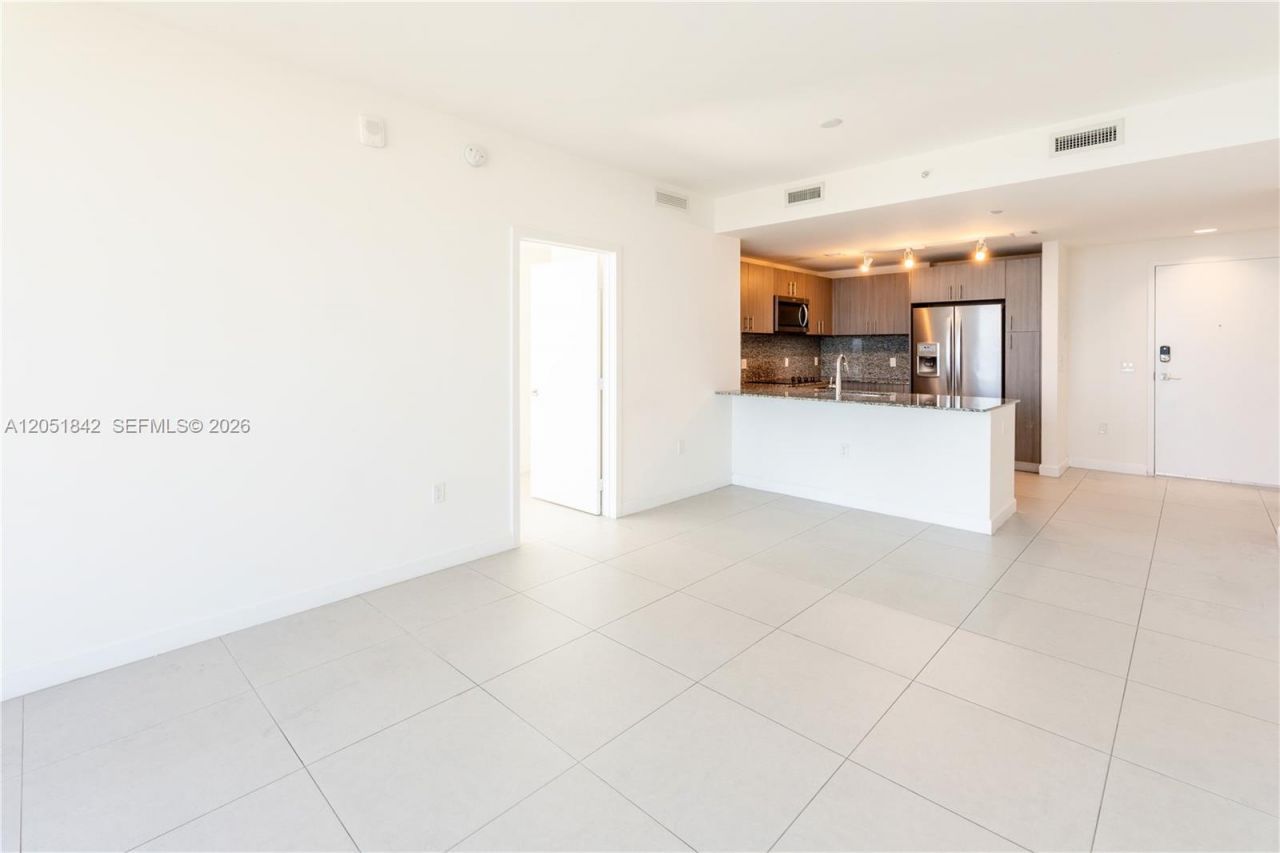 5350 NW 84th Ave , Unit 1001, Doral, FL 33166 Photo