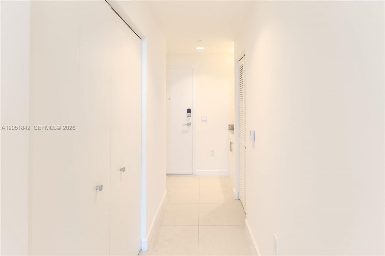 5350 NW 84th Ave , Unit 1001, Doral, FL 33166 Photo