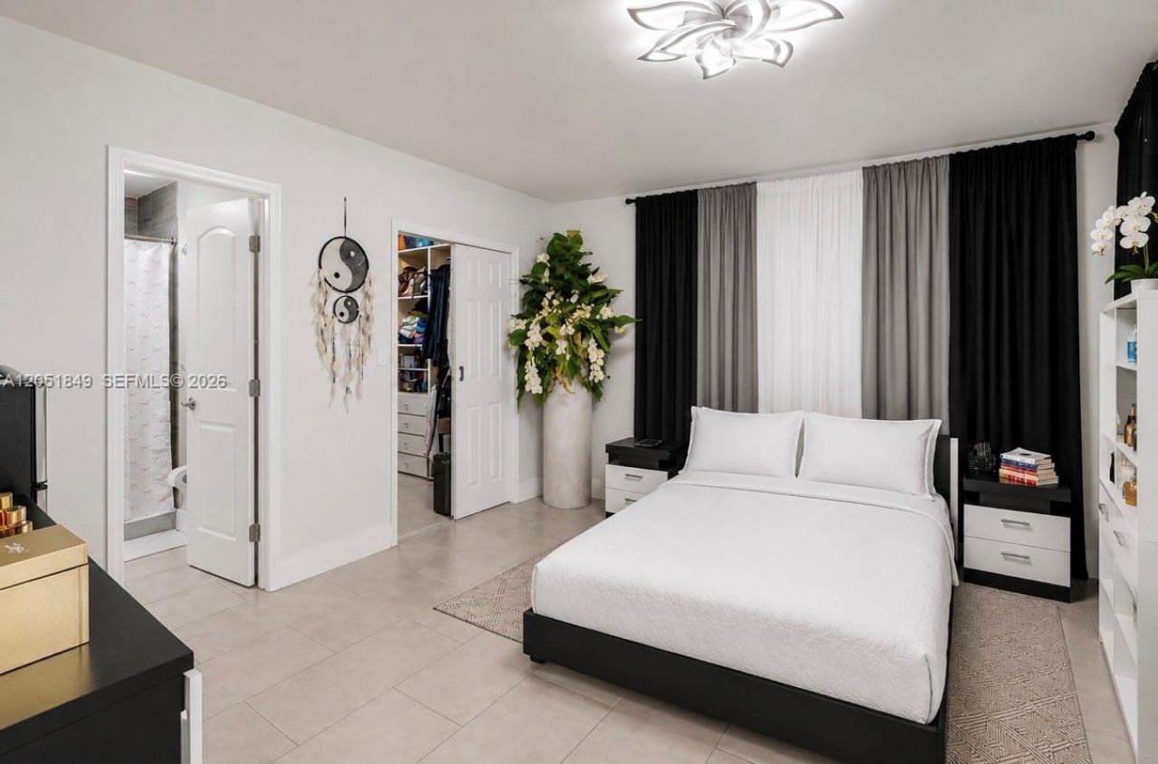 2830 NW 156th St , Miami Gardens, FL 33054 Photo