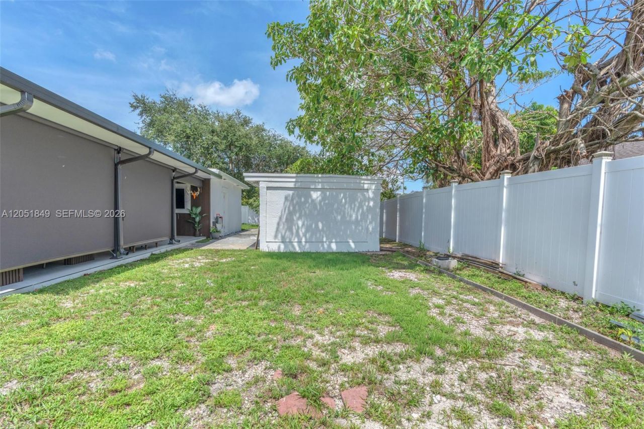 2830 NW 156th St , Miami Gardens, FL 33054 Photo