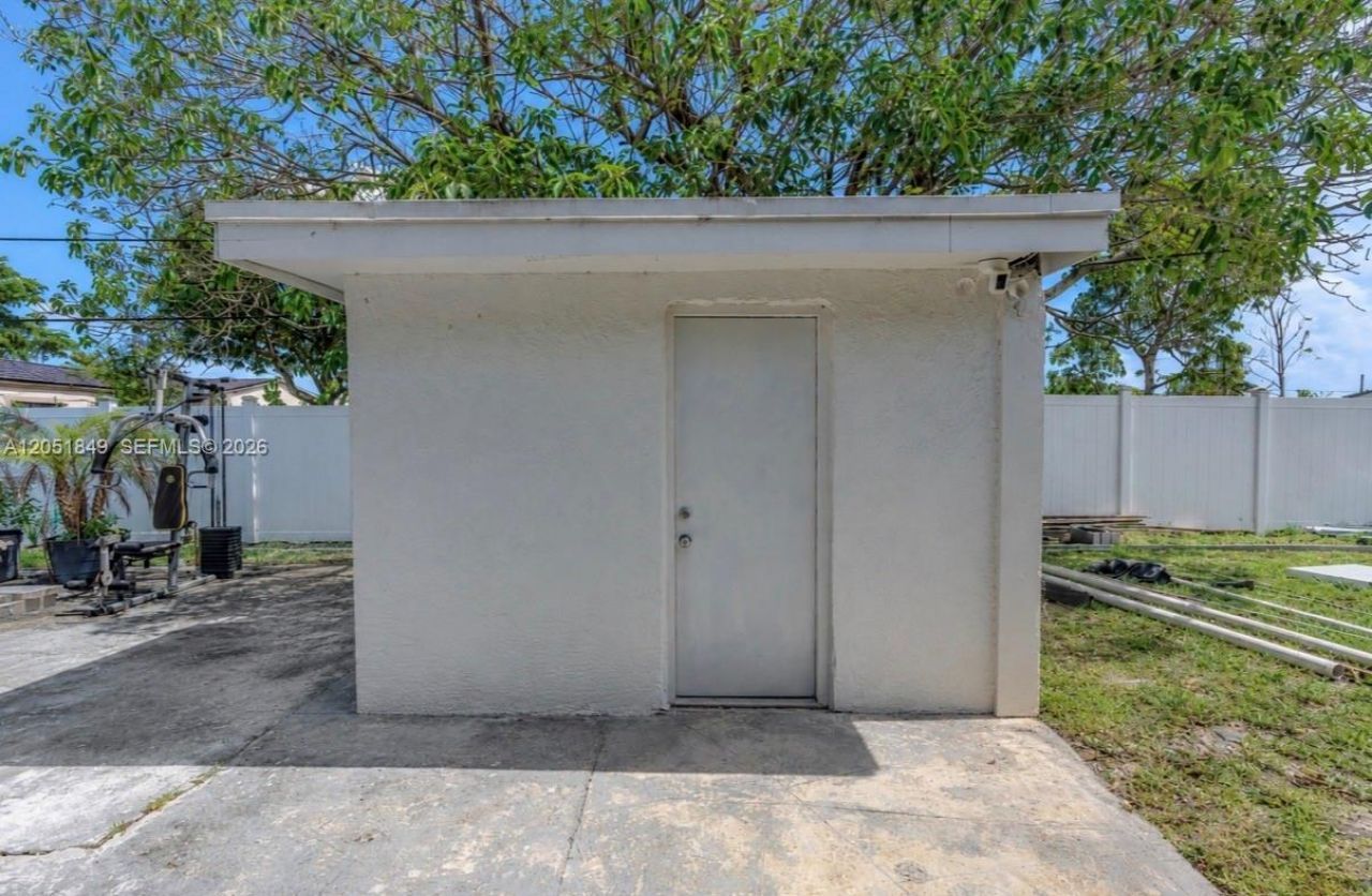 2830 NW 156th St , Miami Gardens, FL 33054 Photo