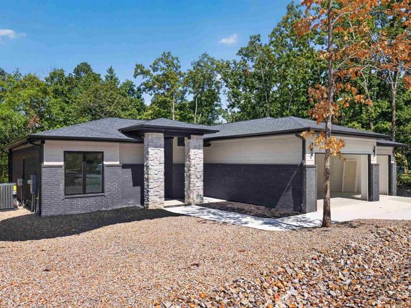 41 Estrella Way, Hot Springs Village, AR 71909