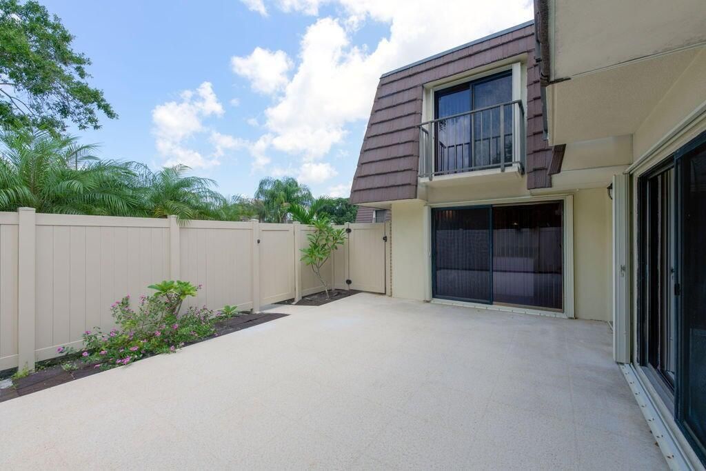 7424 74th Way, West Palm Beach, FL 33407 Photo