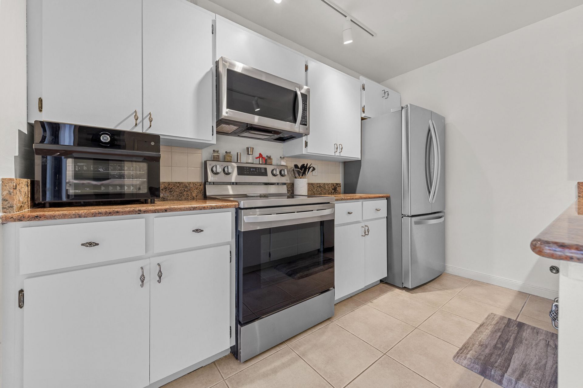 7424 74th Way, West Palm Beach, FL 33407 Photo