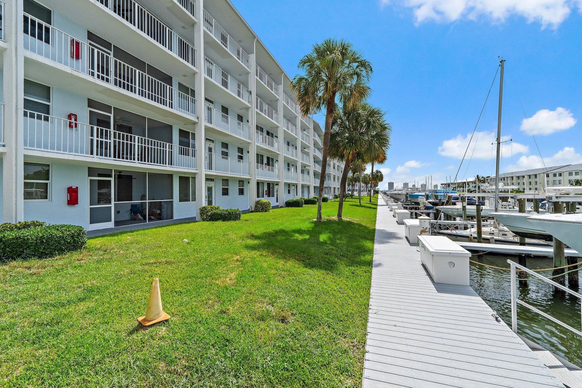 108 Paradise Harbour Boulevard, Unit 314, North Palm Beach, FL 33408 Photo
