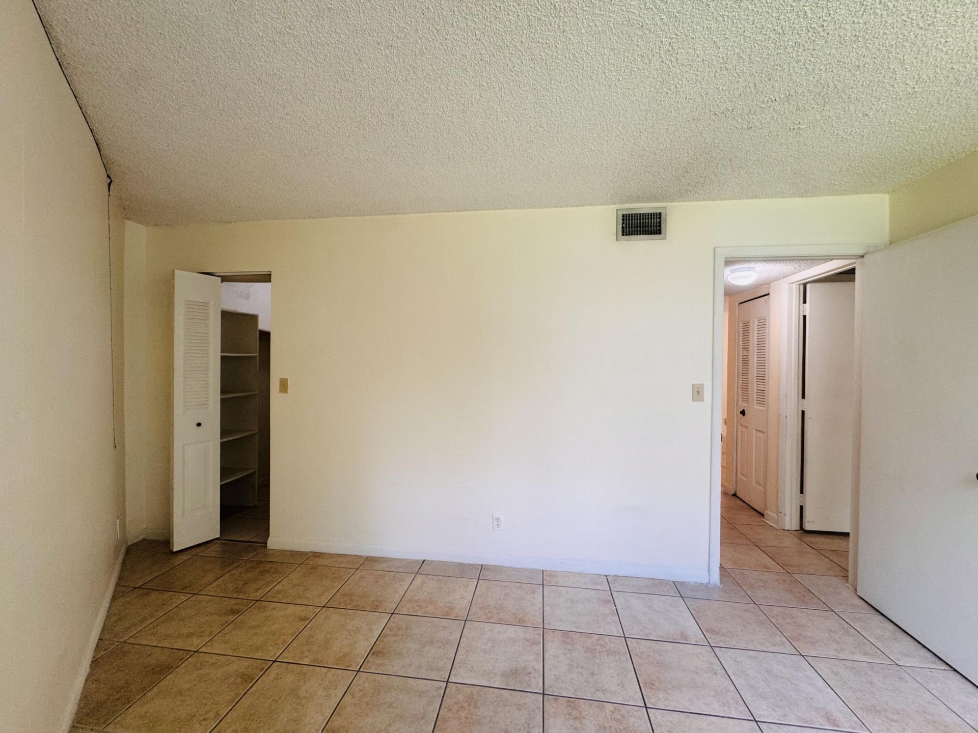 1900 N Congress Avenue, Unit 107, West Palm Beach, FL 33401 Photo