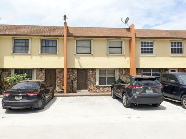 6606 SW 41st Street, Unit 6606, Davie, FL 33314