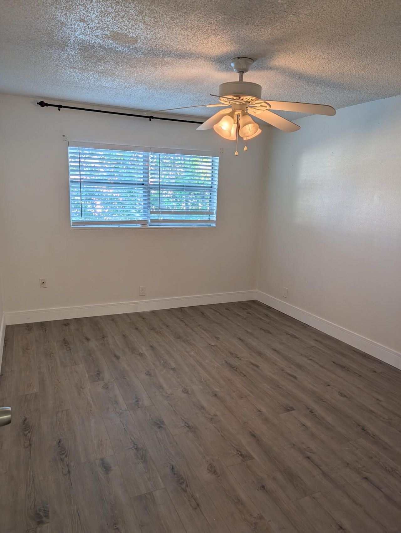 430 SE 2nd Avenue, Unit 24, Deerfield Beach, FL 33441 Photo