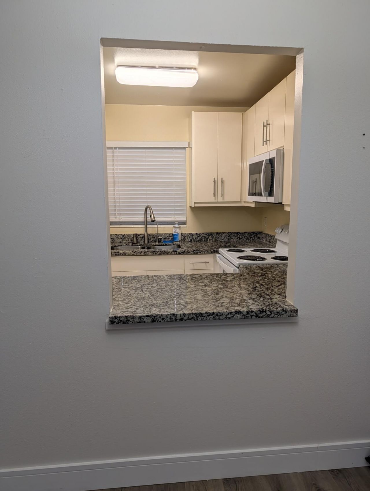 430 SE 2nd Avenue, Unit 24, Deerfield Beach, FL 33441 Photo