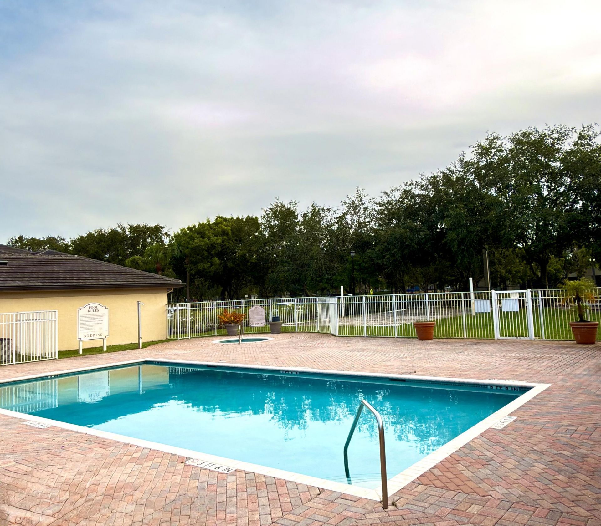 2080 Greenview Shores Boulevard, Unit 413, Wellington, FL 33414 Photo