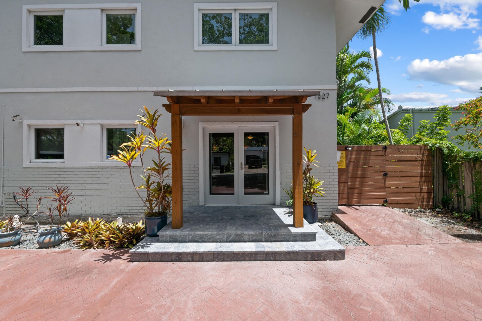 1627 NE 7th Street, Fort Lauderdale, FL 33304 Photo