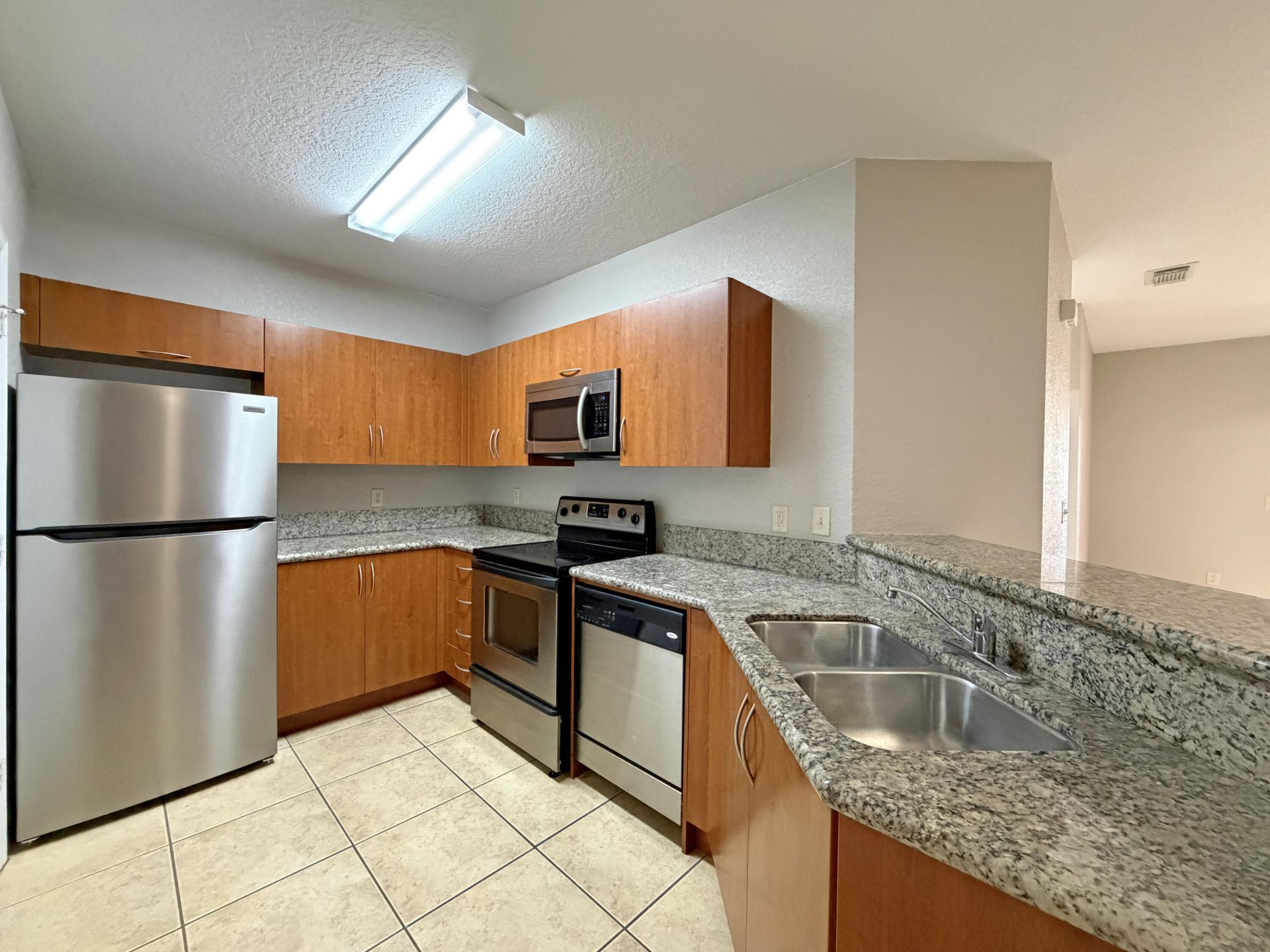132 SW Peacock Boulevard, Unit 17-206, Port Saint Lucie, FL 34986 Photo