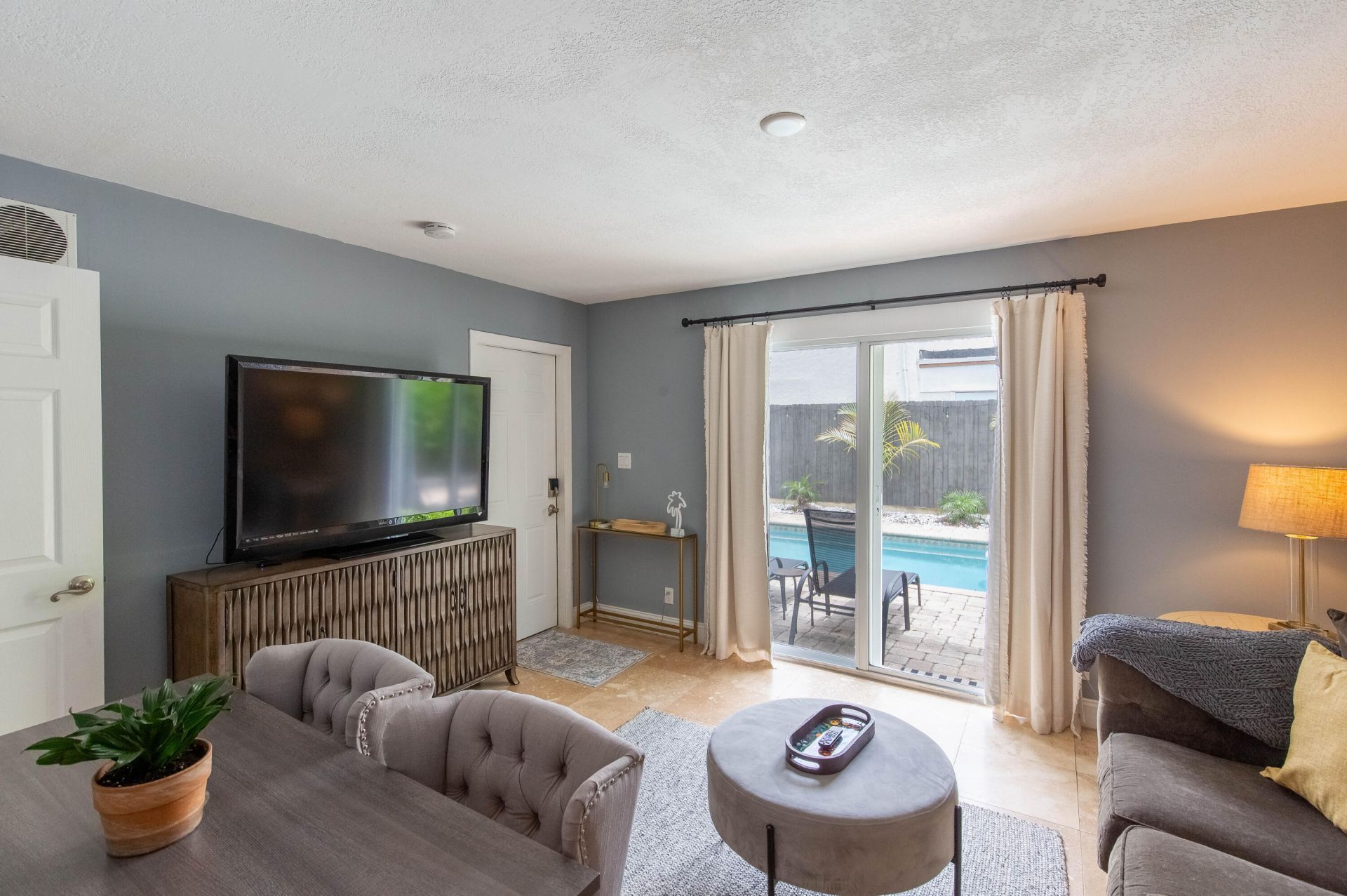 210 Malverne Road, West Palm Beach, FL 33405 Photo