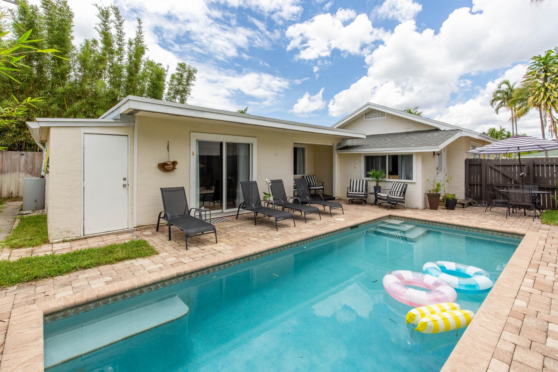 210 Malverne Road, West Palm Beach, FL 33405 Photo