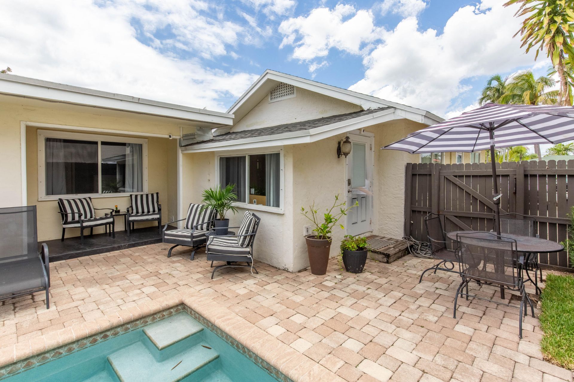 210 Malverne Road, West Palm Beach, FL 33405 Photo