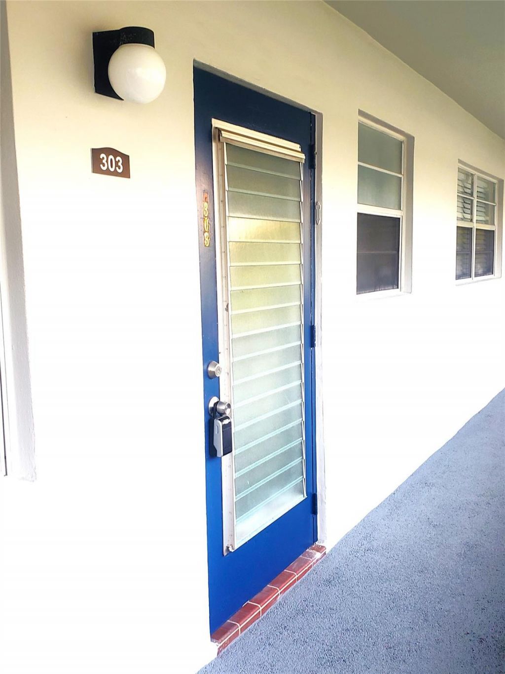 7897 Golf Circle Drive, Unit 303, Margate, FL 33063 Photo