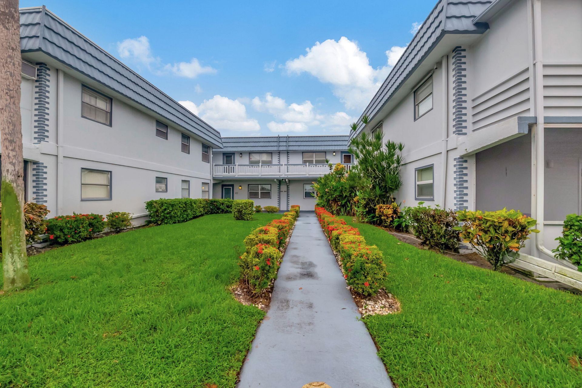 288 Tuscany Lane E, Delray Beach, FL 33446 Photo