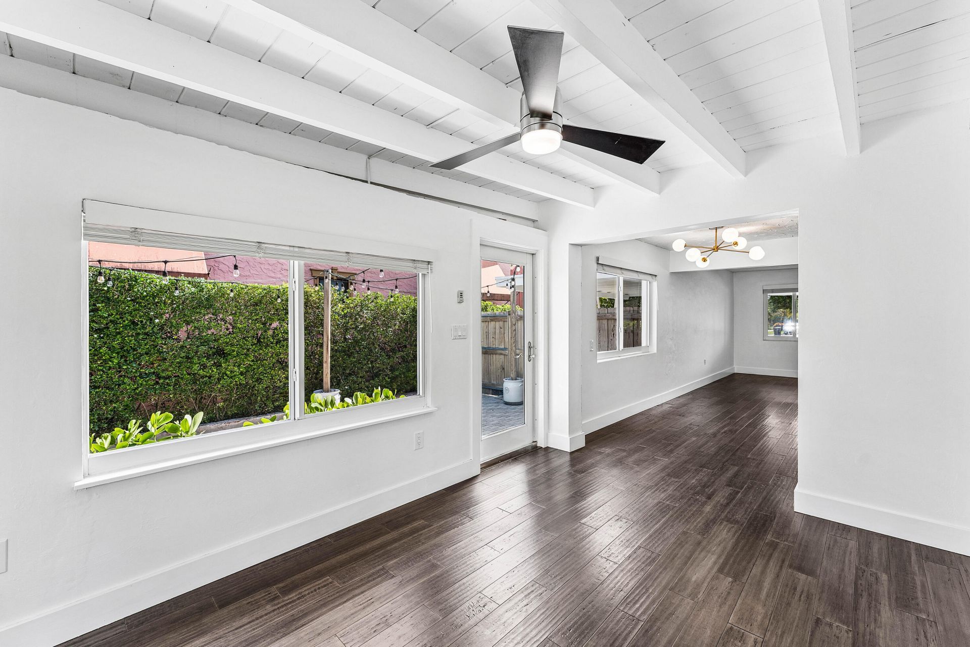 2105 N Federal Highway, Lake Worth Beach, FL 33460 Photo