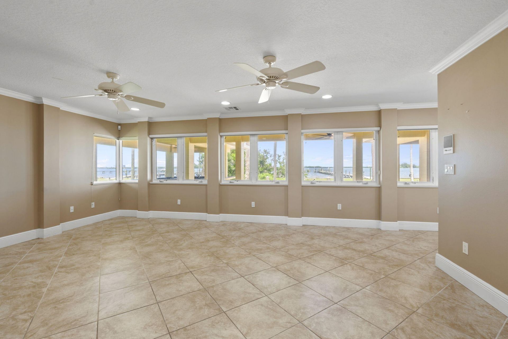 3209 N Indian River Drive, Fort Pierce, FL 34946 Photo