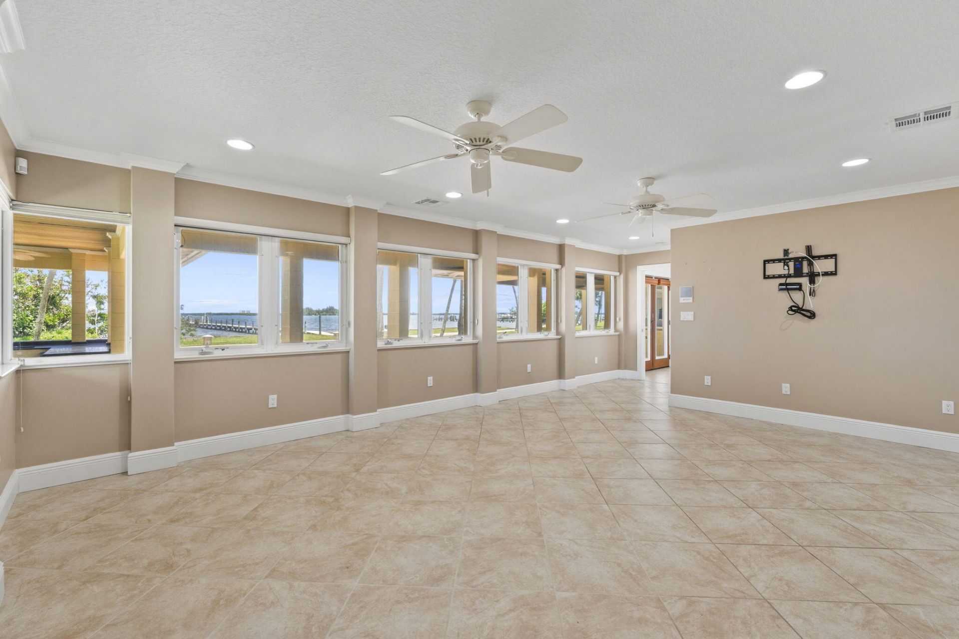 3209 N Indian River Drive, Fort Pierce, FL 34946 Photo