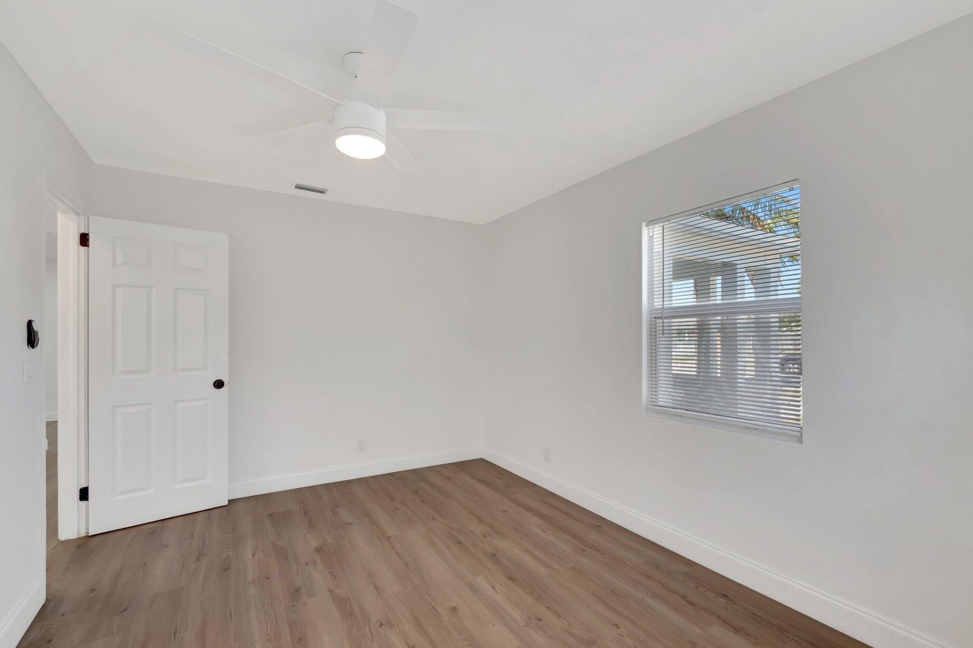 950 29th Street, West Palm Beach, FL 33407 Photo
