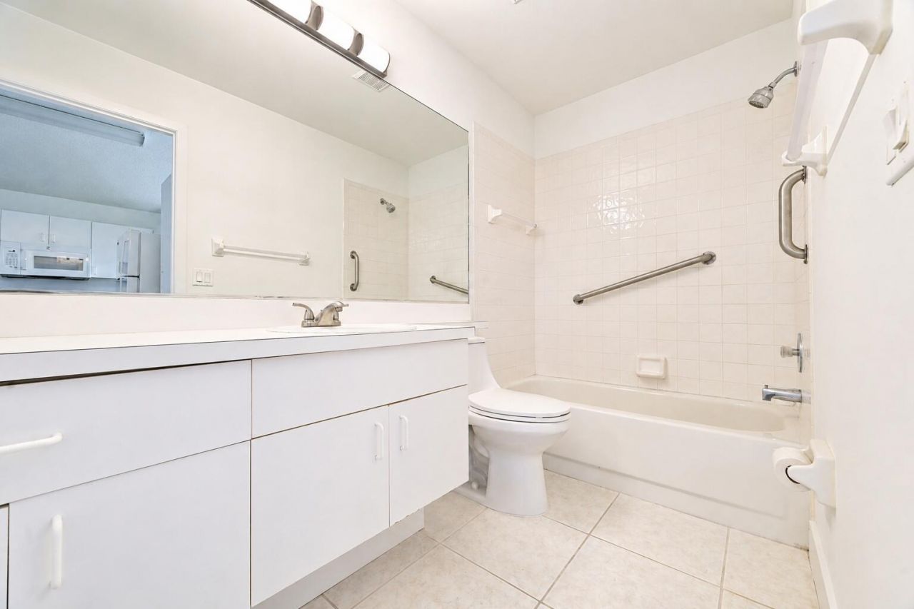 1192 Lombardy Drive, Port Saint Lucie, FL 34986 Photo
