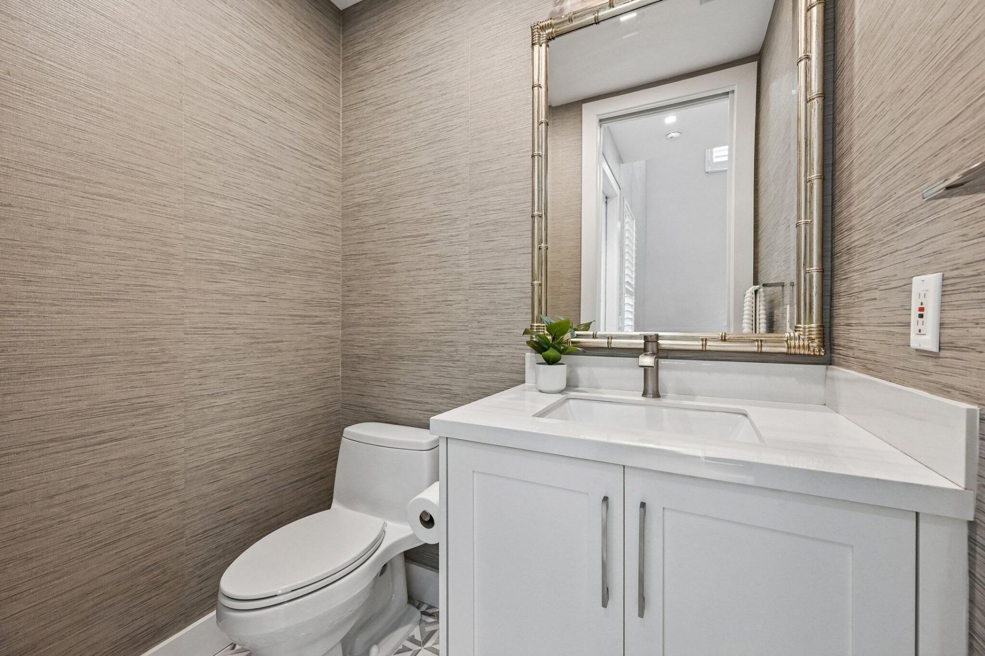 1835 S Ocean Boulevard, Unit H, Delray Beach, FL 33483 Photo