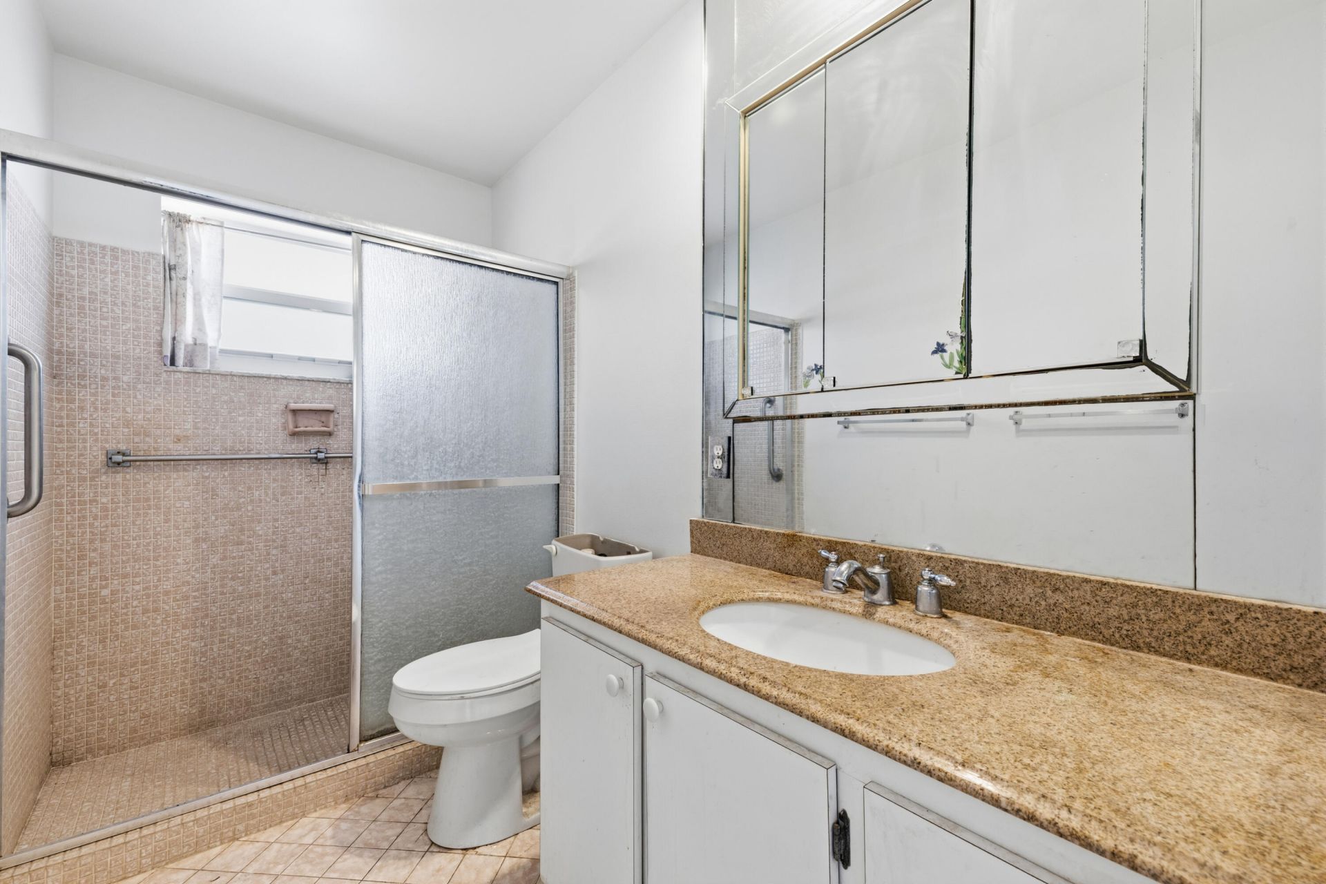 5725 Fernley Drive E, Unit 66, West Palm Beach, FL 33415 Photo