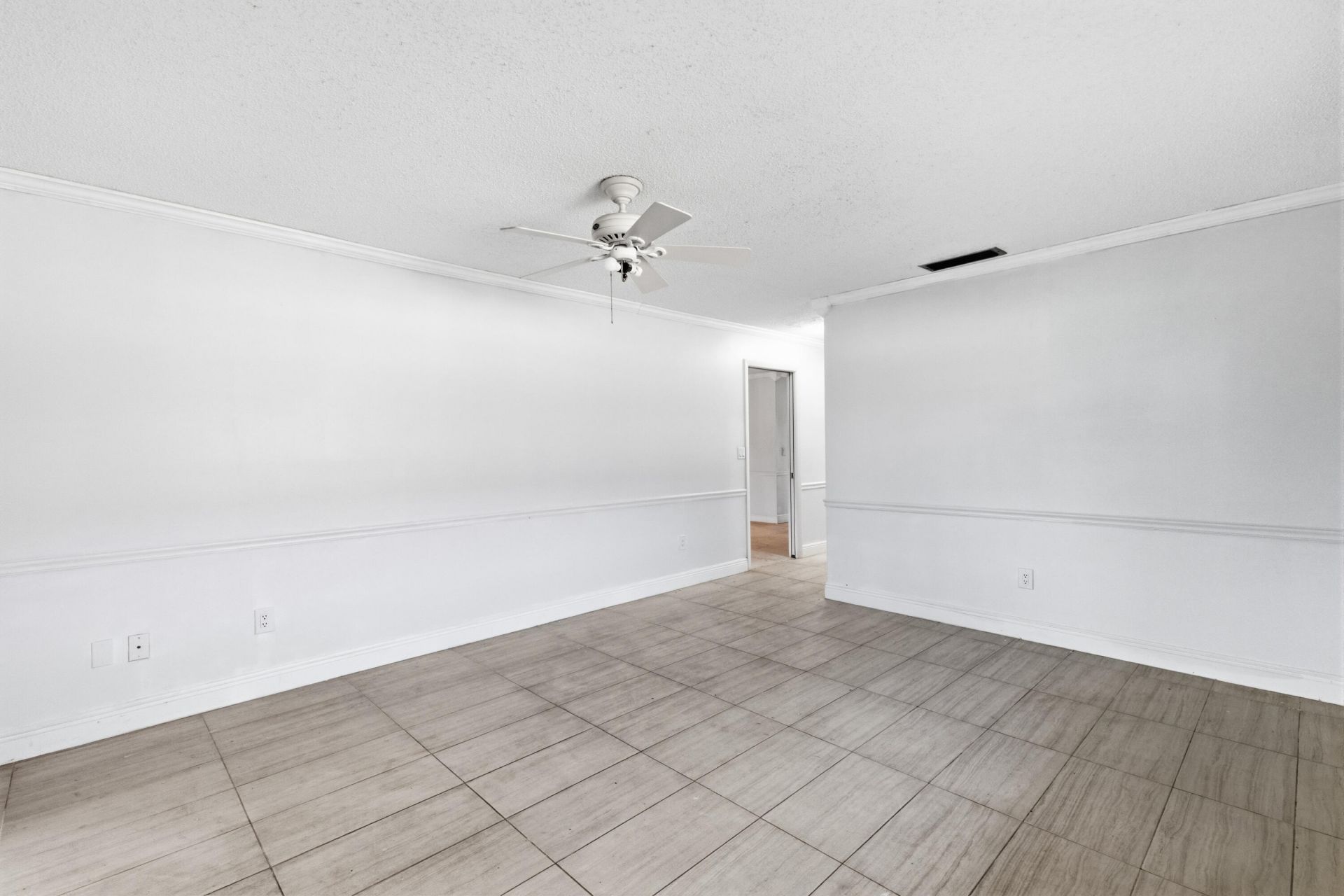 5725 Fernley Drive E, Unit 66, West Palm Beach, FL 33415 Photo