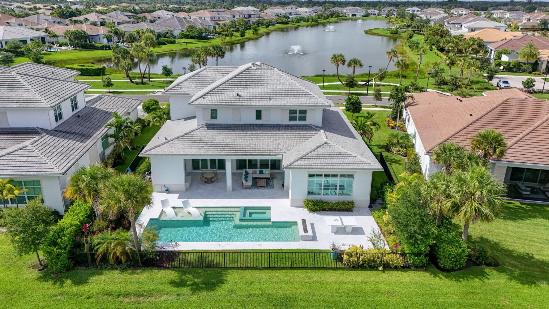 9336 Coral Isles Circle, Palm Beach Gardens, FL 33412 Photo