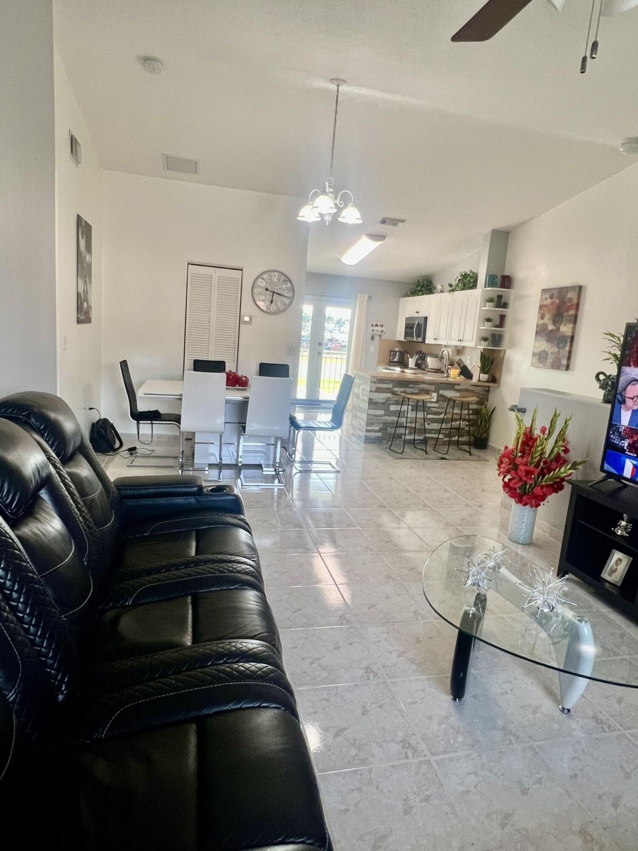 10903 W Okeechobee Road, Unit 201, Hialeah, FL 33018 Photo